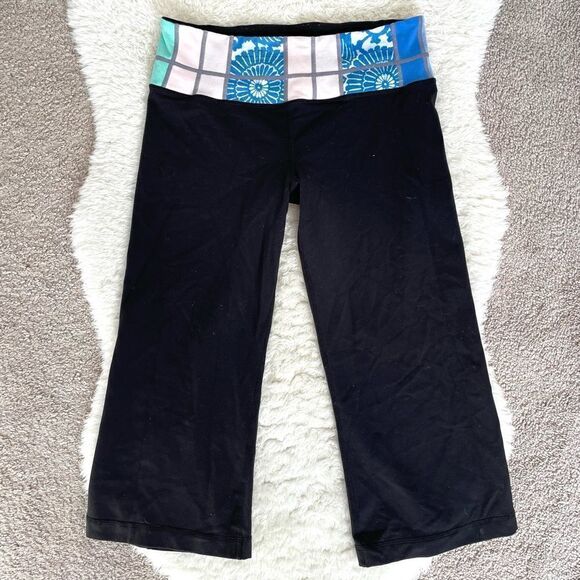 𝅺Lululemon Capris Wide Leg Size 6 - Picture 1 of 9